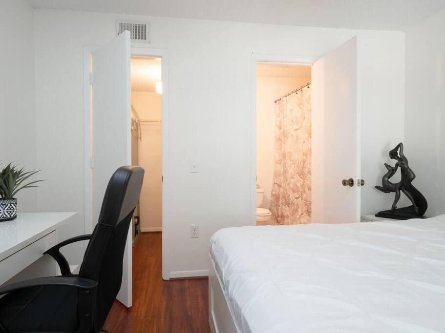 Spacious Condo Mins To Shands, University, & Downtown! Gainesville Exterior photo